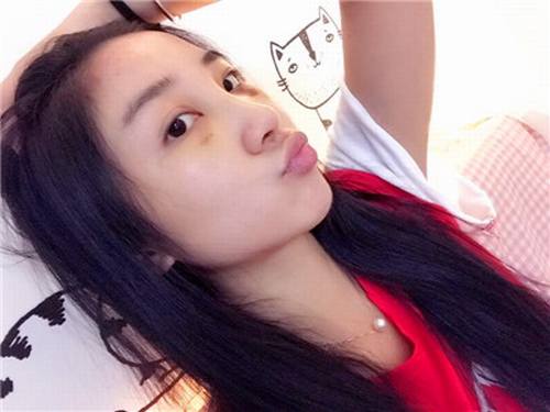 姐妹们,较近过的还好吗?较近过去的11.11真是剁手党的节日啊!哼哼哼!你们剁手购物!我剁手整形!比比看,以后谁的个人魅力更大,当然是精于打扮脸蛋的我啦