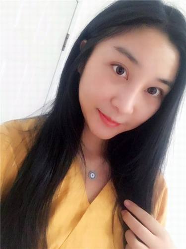 姐妹们,较近过的还好吗?较近过去的11.11真是剁手党的节日啊!哼哼哼!你们剁手购物!我剁手整形!比比看,以后谁的个人魅力更大,当然是精于打扮脸蛋的我啦